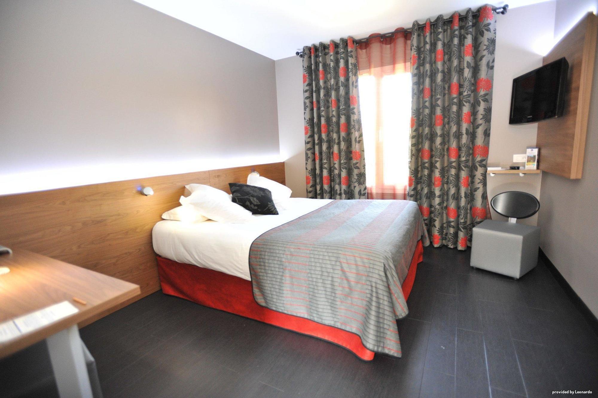 Hotel Full Colors Craponne 部屋 写真