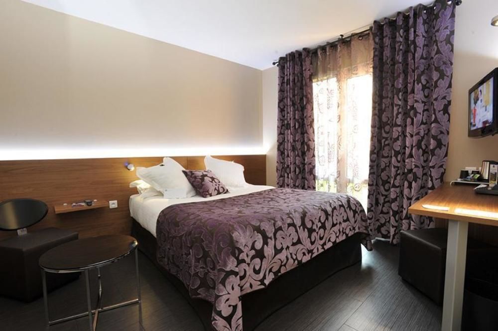 Hotel Full Colors Craponne エクステリア 写真